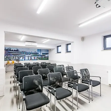 Meet מלון פוזנן